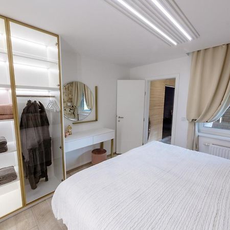 Apartman Stari Toranj III Vukovar Exteriör bild